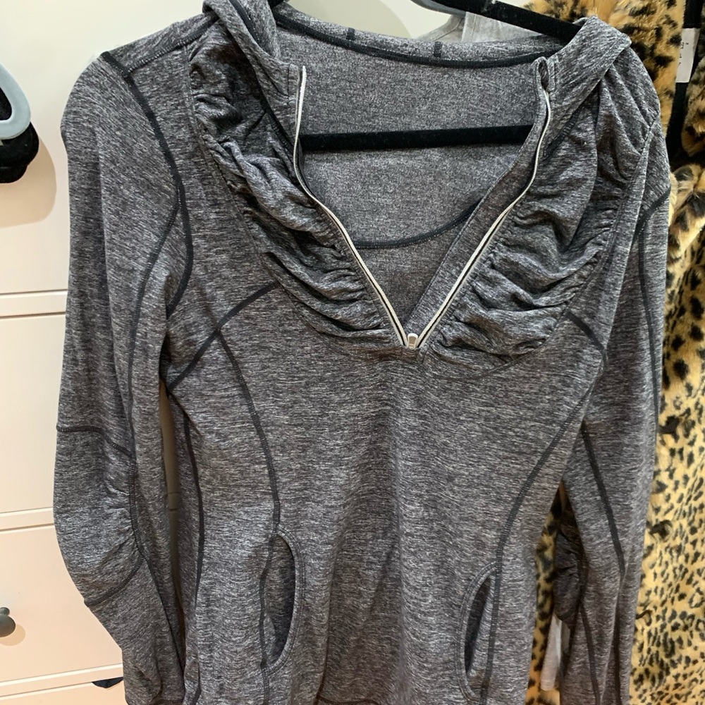 Lululemon long sleeve with zipper